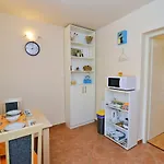 Charming Getaway W Panoramic Sea Views And Rewarded Garden Apartman Abbázia